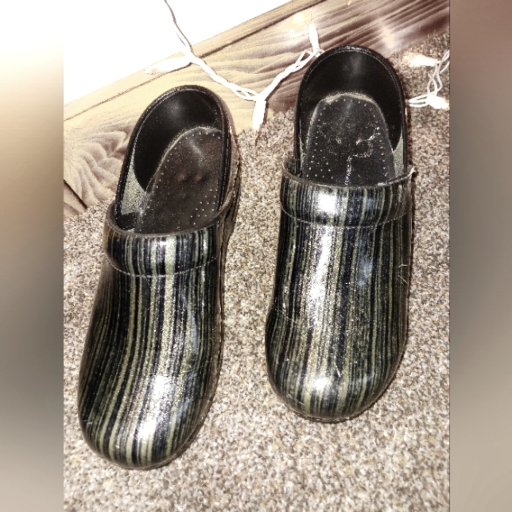 Sanita Clogs